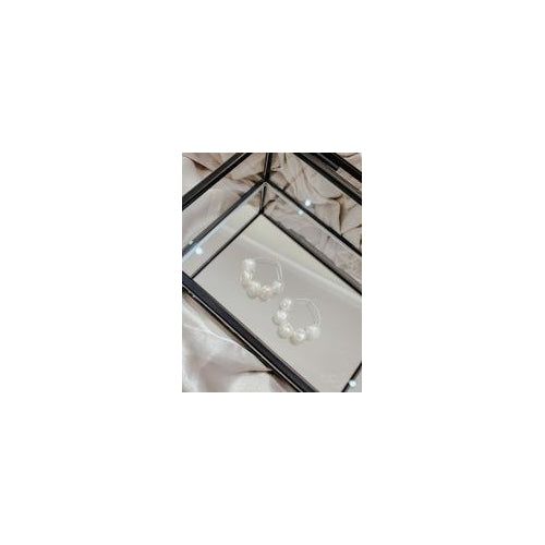 Kate Pearl Hoops