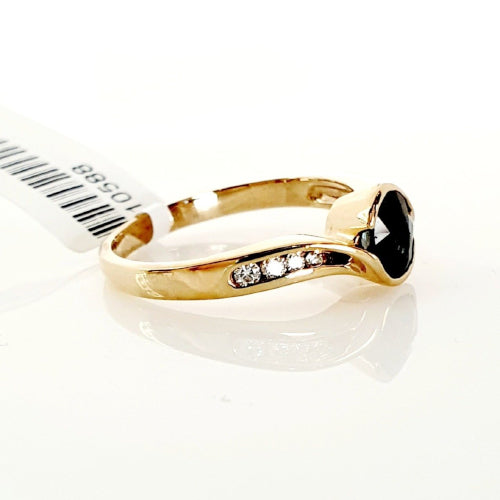 9ct yellow gold Sapphire & Diamond ring.