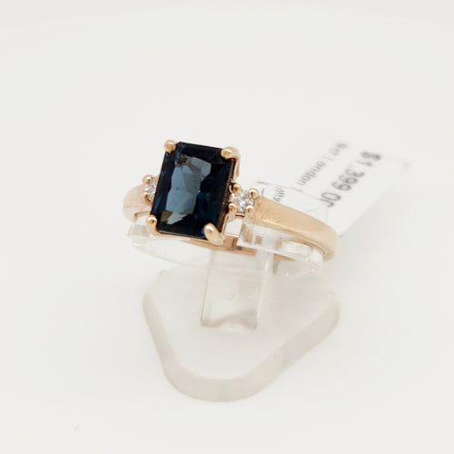 9ct London Topaz & Diamond ring