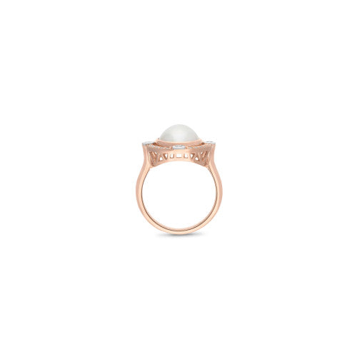 9ct Pearl & Diamond ring