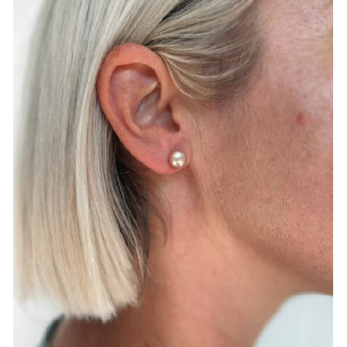Claire Pearl Studs