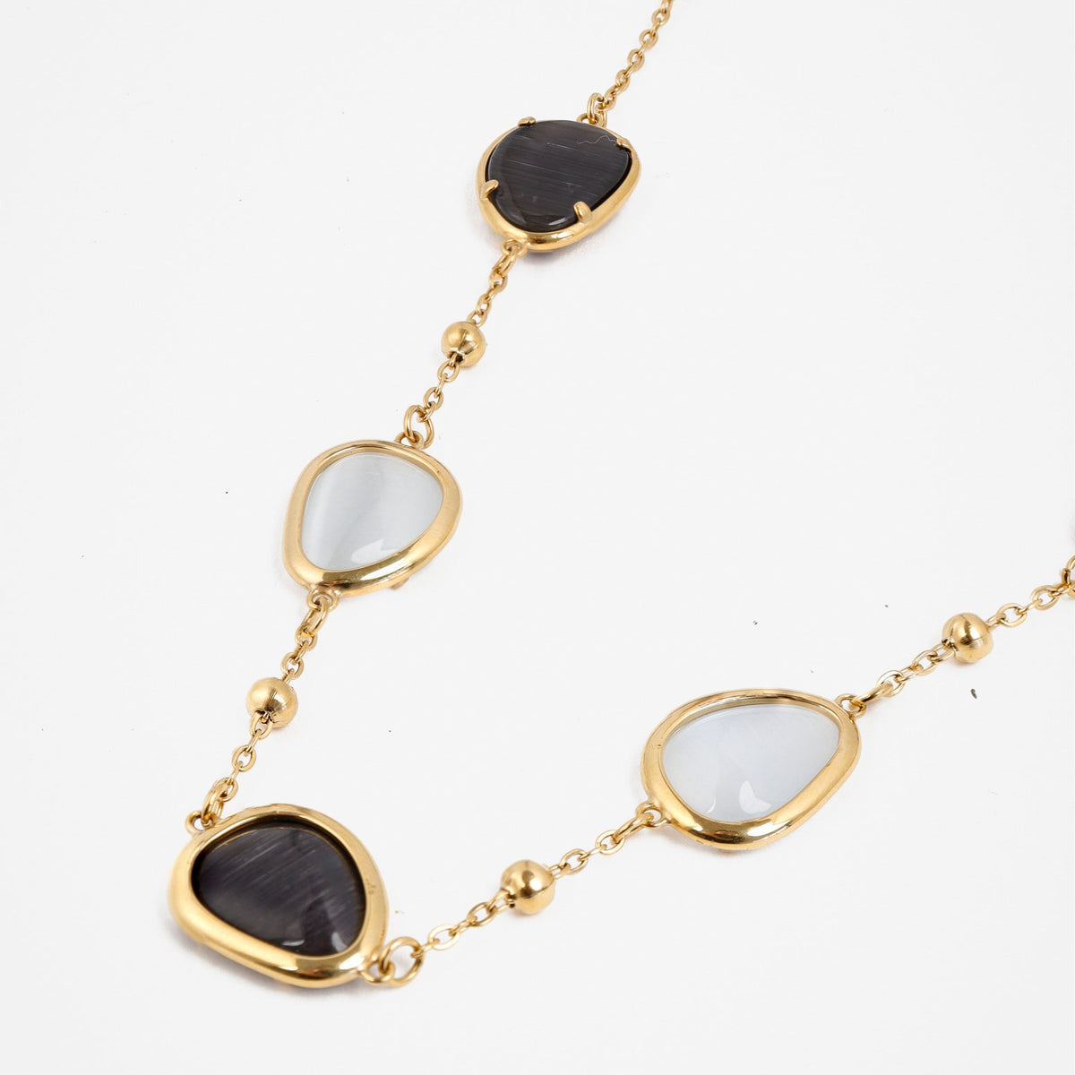 Via Resin Black & White Necklace