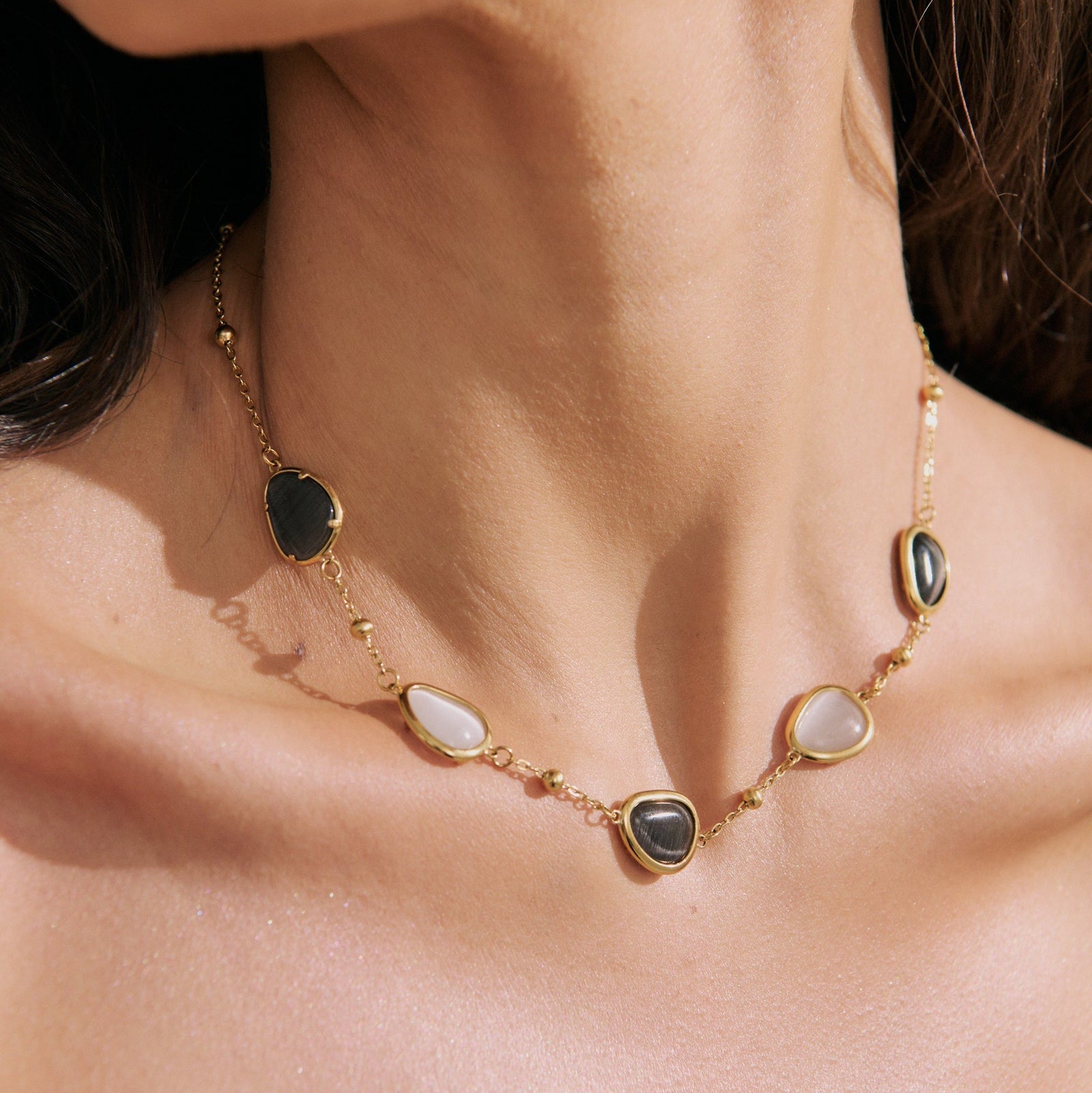 Via Resin Black & White Necklace