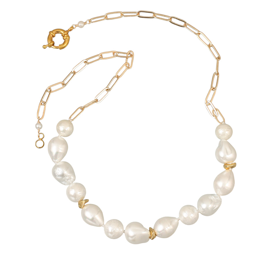 Shell Pearl Necklace
