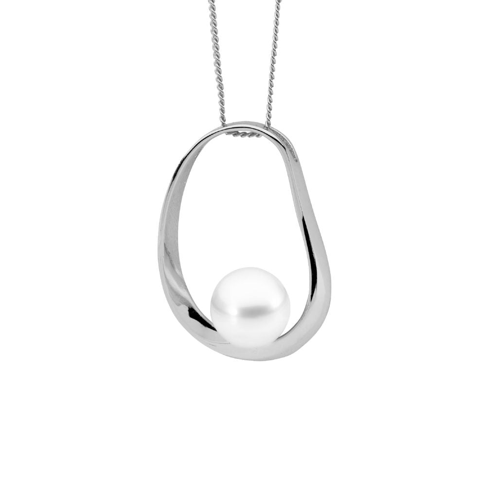 Freshwater Pearl Pendant And Chain