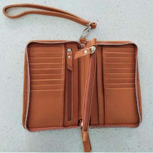 Toowoomba tan wallet