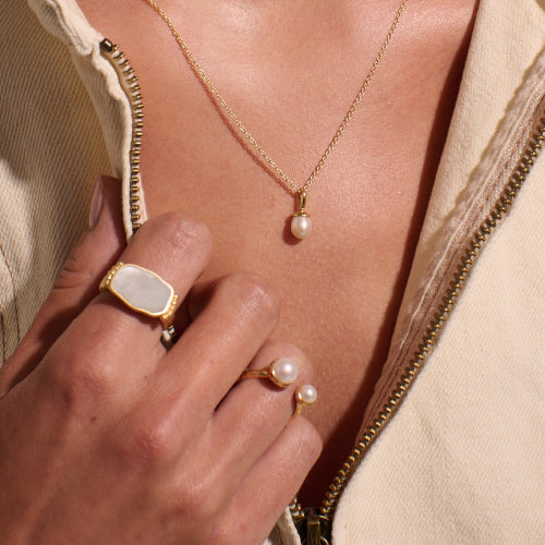 Aphrodite Goddess MOP Ring