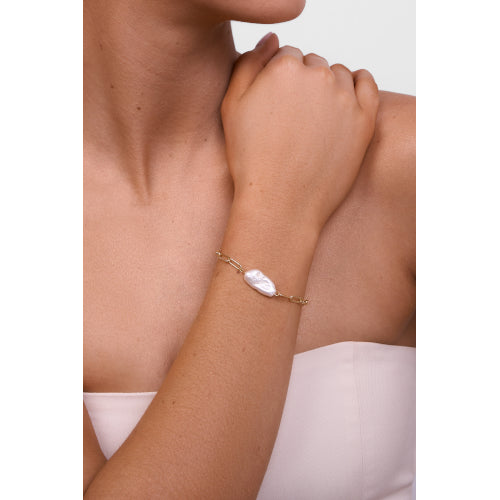 Sallie Gold Pearl Bracelet