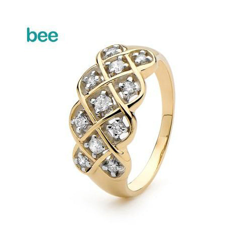 9ct yellow gold Diamond dreamweaver ring.