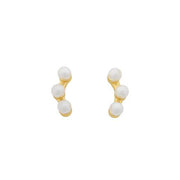 Poppy Gold pearl earring