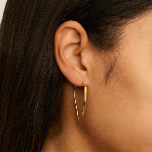 Yellow gold hook earrings