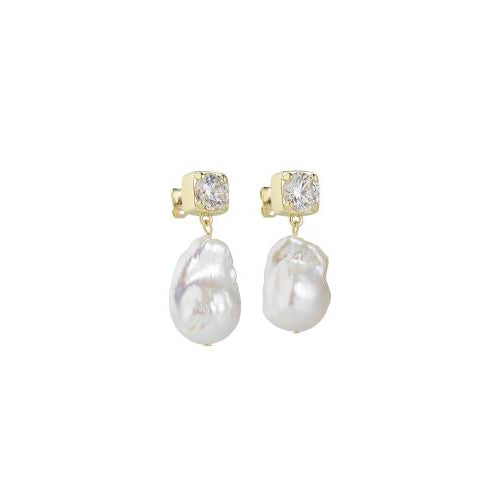 Sallie pearl earrings