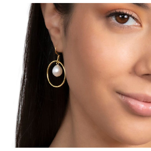 Circle & pearl drop earrings