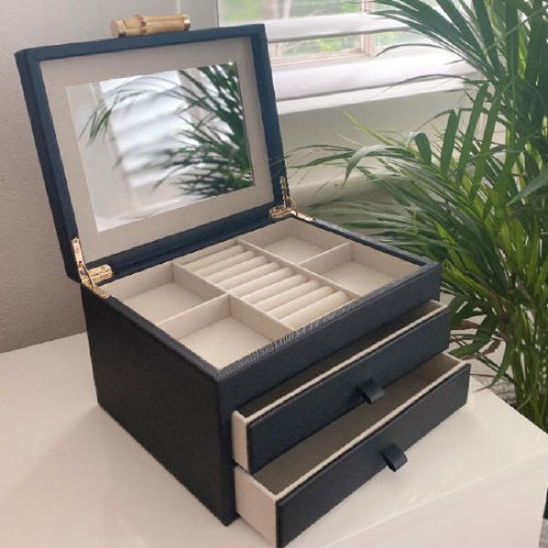 Grace leatherette jewel box