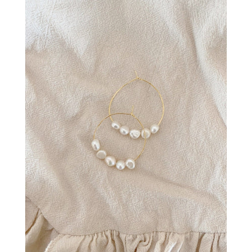 Mia  Pearl Earrings
