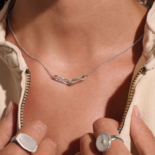 Eterna Interlink Necklace