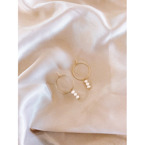 Isla Pearl Earrings