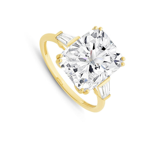 9ct CZ dress ring.