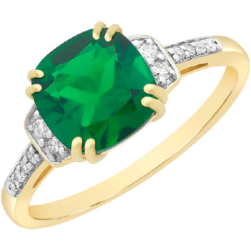 Emerald & Diamond ring