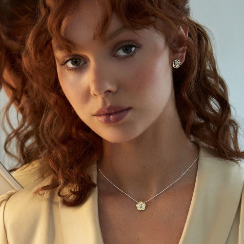 Gold plated flower necklace