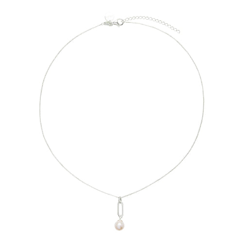 The Enchantress Pearl Necklace