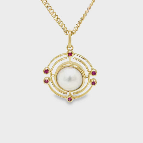 9ct Mabe Pearl & Ruby Pendant