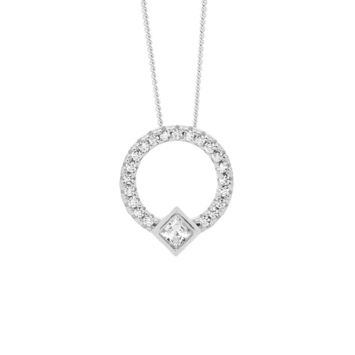 Sterling silver open circle necklace