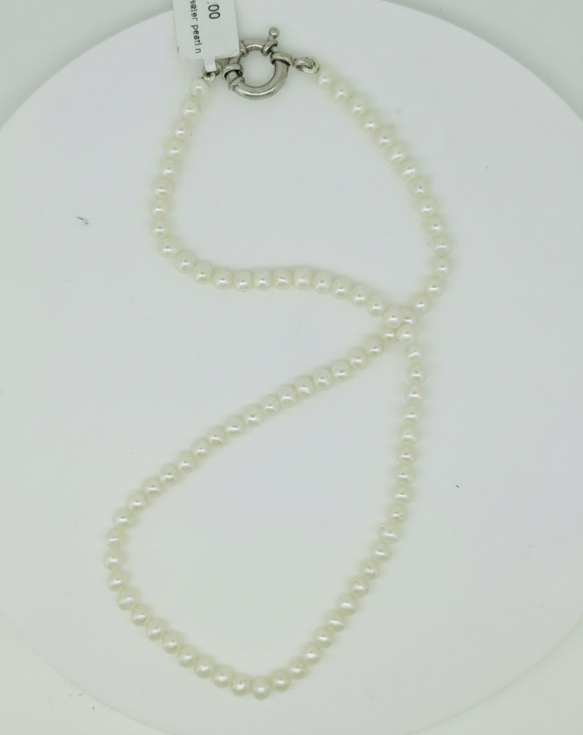 Freshwater pearl necklace