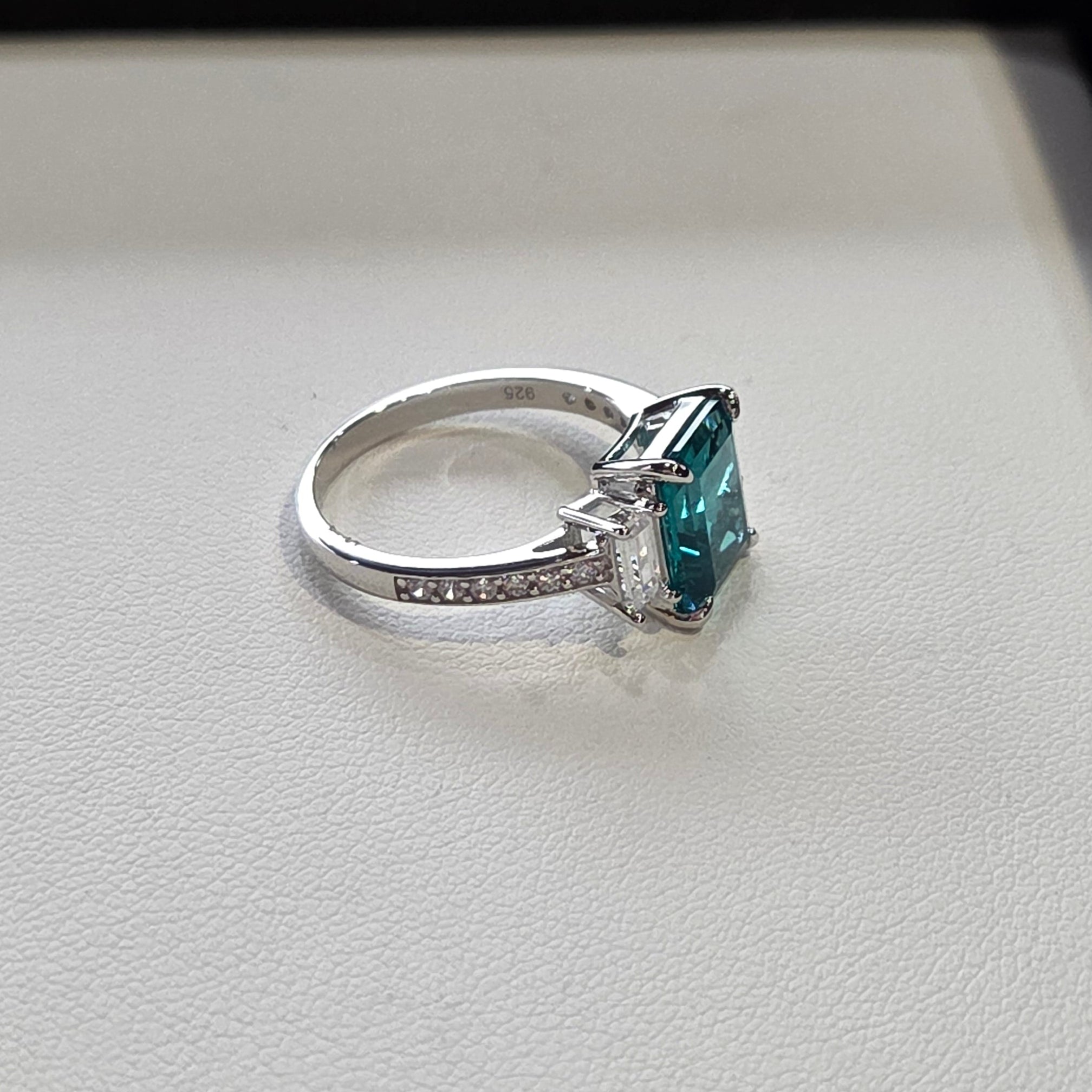 Sterling Silver Green Cz Ring
