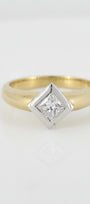 Princess cut Diamond ring