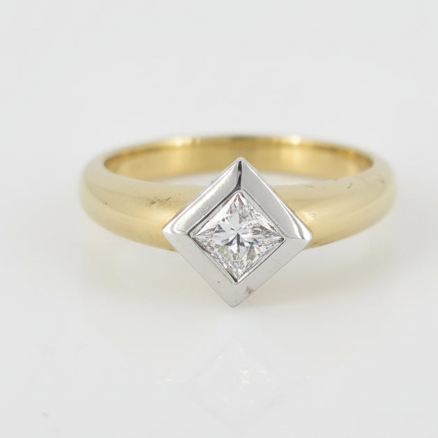 Princess cut Diamond ring
