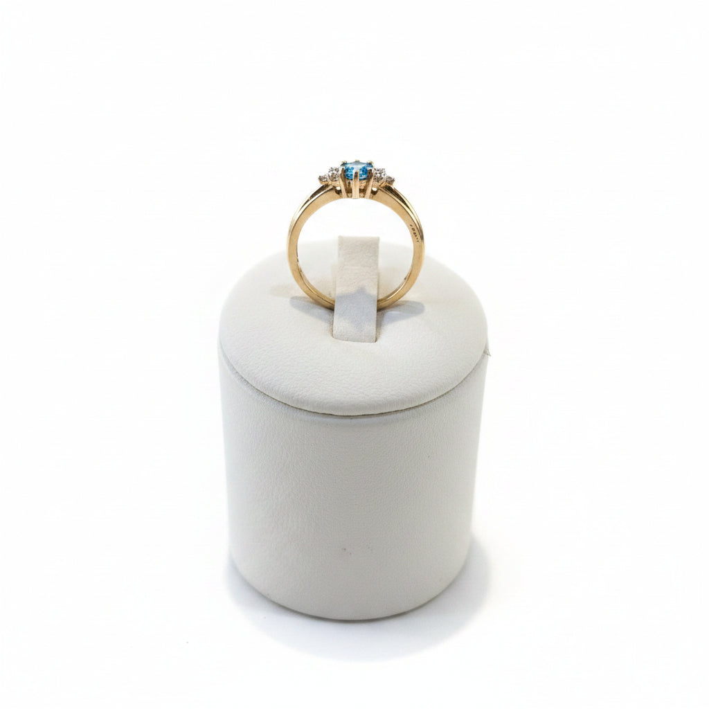 9ct gold Blue Topaz & Diamond ring