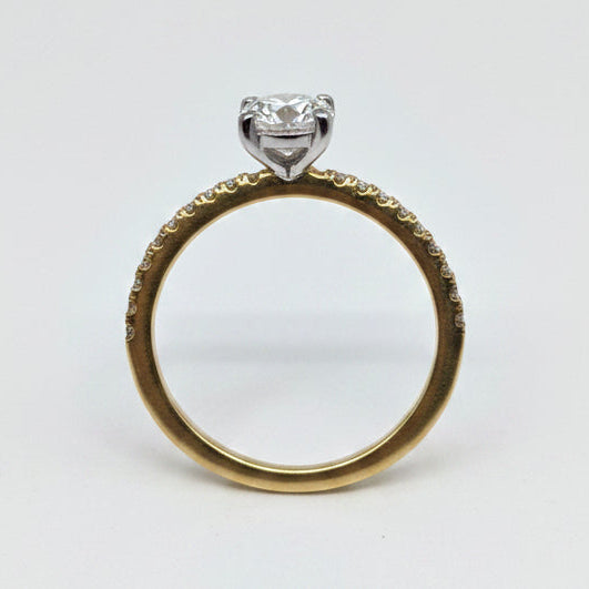 18ct Lab Diamond engagement ring