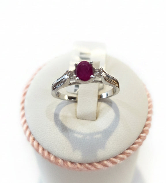 9ct white gold Ruby & Diamond ring