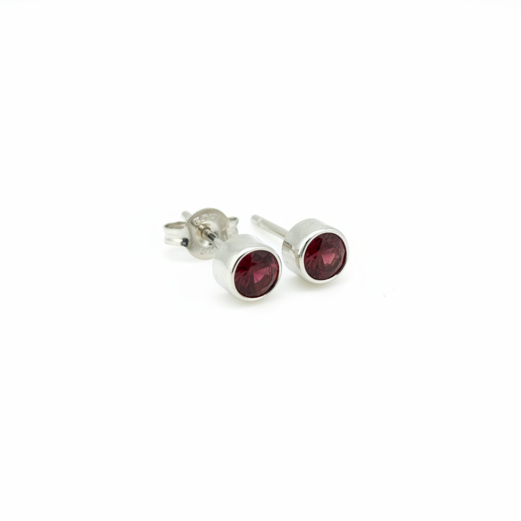 4mm Garnet stud earrings