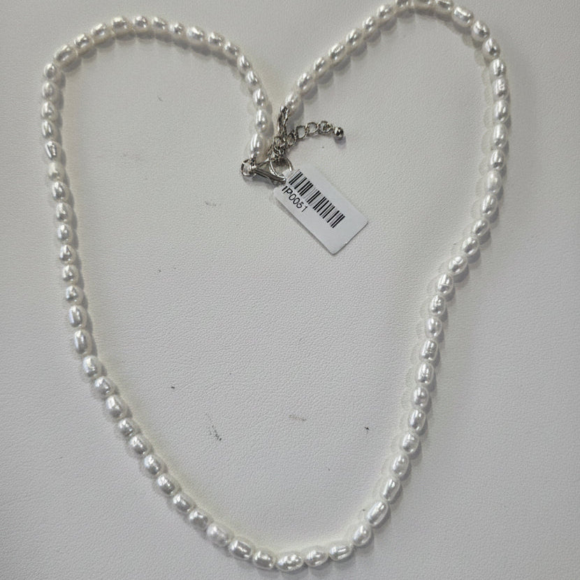 Freshwater pearl necklace