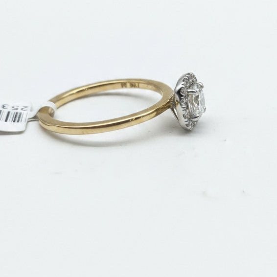 18ct Argyle diamond ring