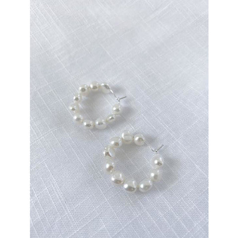 Savannah Pearl Hoop earrings