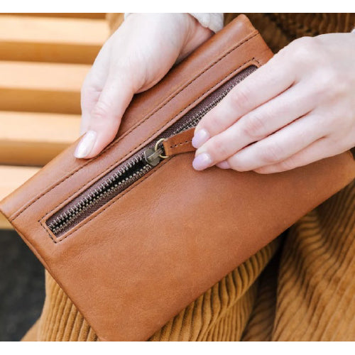 Astra Purse Vintage Tan