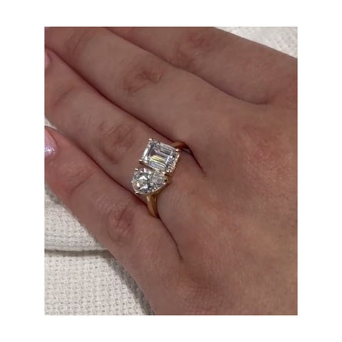 9ct Cubic Zirconia cocktail ring