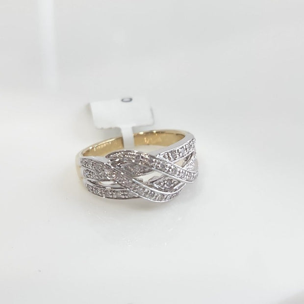 9ct Diamond crossover ring