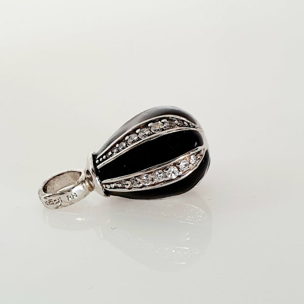 Small Zebra Mercury pendant by Kagi Jewellery