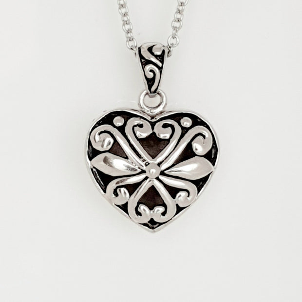 Sterling silver puff heart pendant