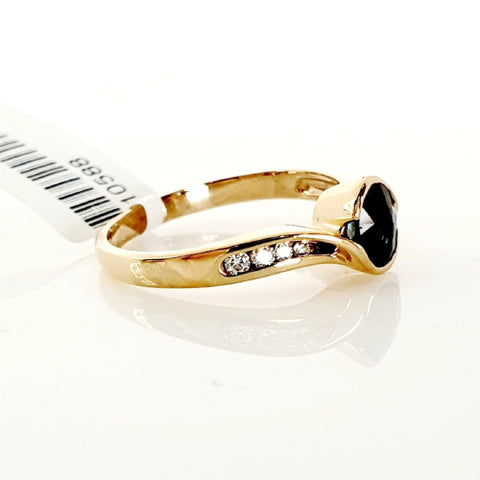 9ct yellow gold Sapphire & Diamond ring.