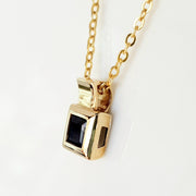 9ct yellow gold Sapphire pendant.