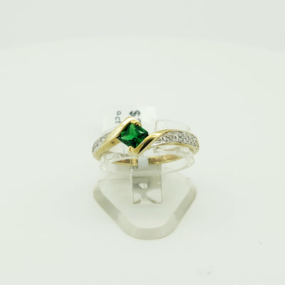 9ct gold Created Emerald & Diamond ring