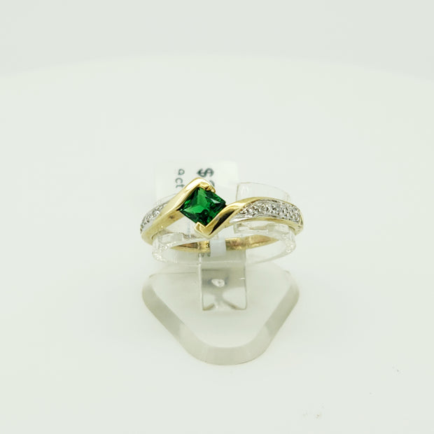 9ct gold Created Emerald & Diamond ring