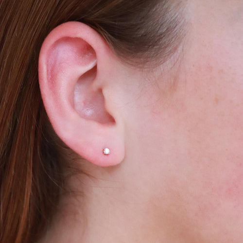 9ct white .10ct diamond studs