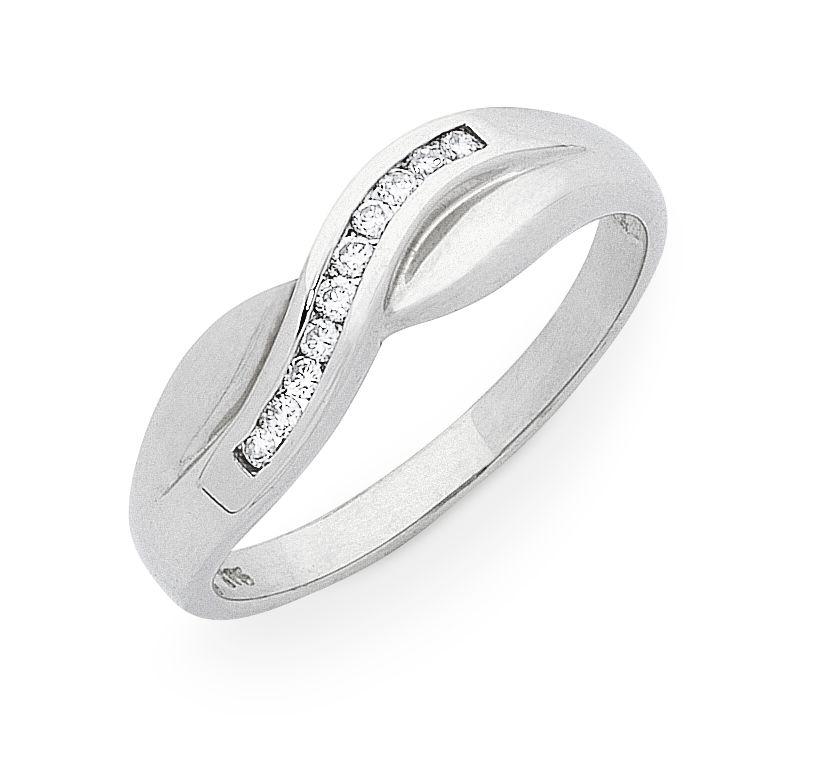 9ct diamond ring.