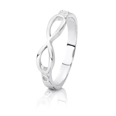 9ct white gold infinity ring